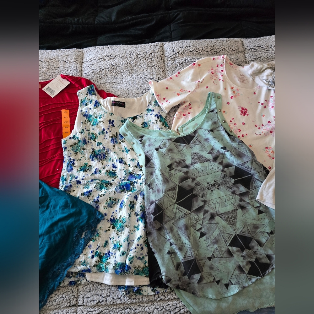 Assorted Women's Tops - Floral, Geometric, and Solid Designs